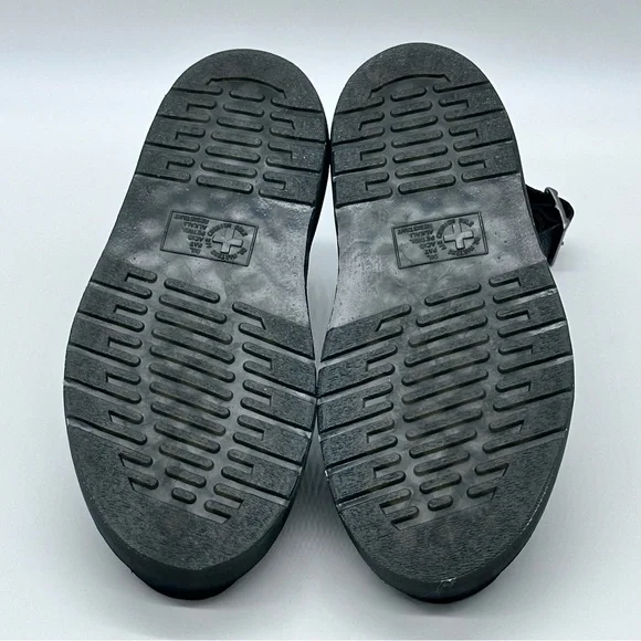 Dr. Martens Clarissa II Quad Platform Sandals. Sandals 11 - Picture 10 of 10